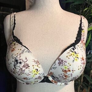 Like new Torrid Curve Floral Skull Print Bra with Lace Trim